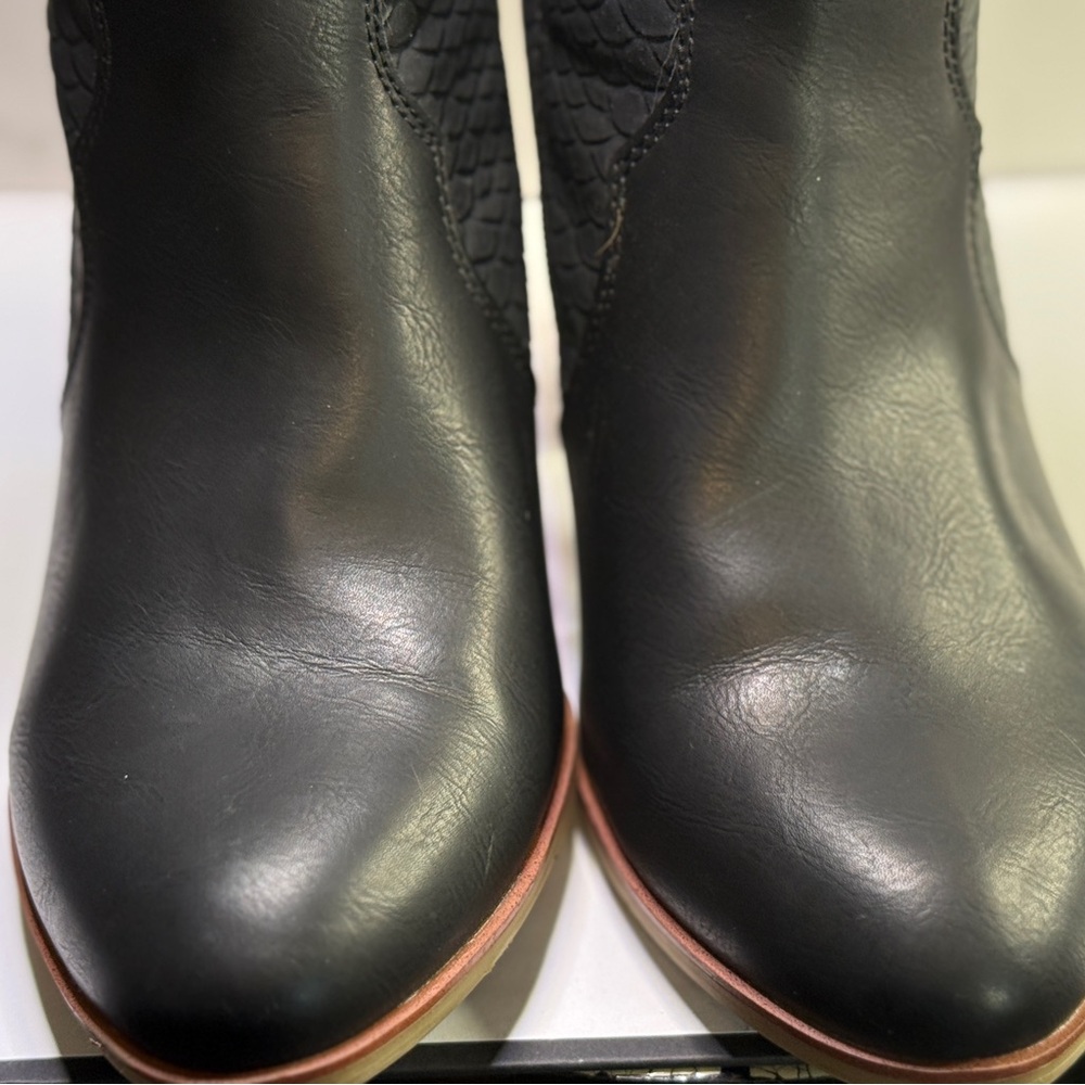 Cowboy boot Super cute and comfortable - Picture 2 of 4